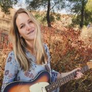Anastasia Flionis _ acoustic spot talent