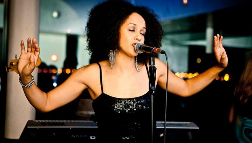 rebecca jade_acoustic spot talent