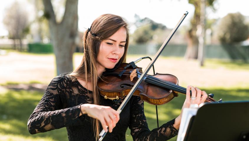Amy Serrano violin _ acoustic spot talent