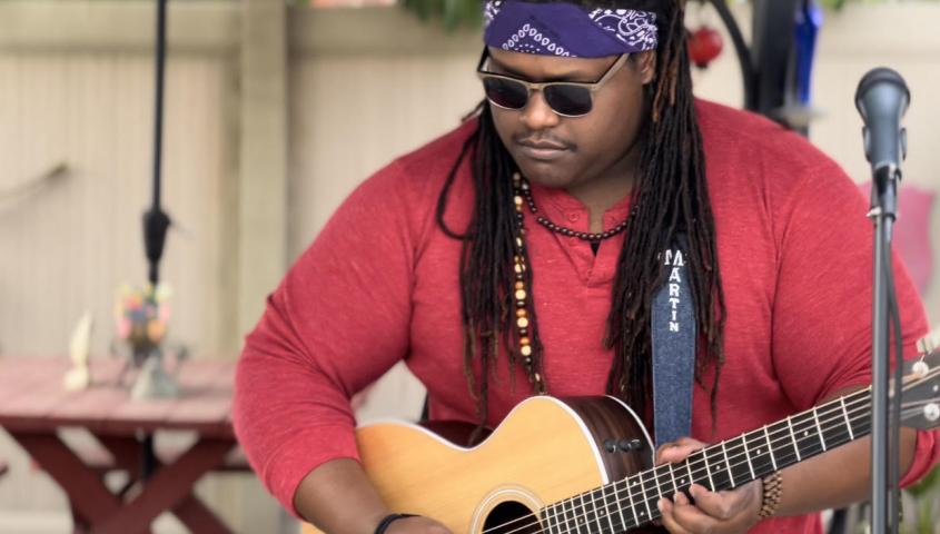 Freddie Walton _ Acoustic Spot