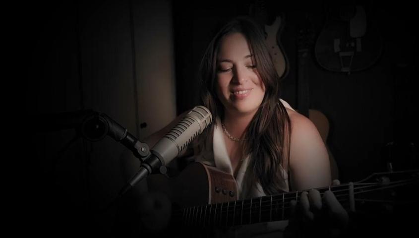 Sophie Holt _ Acoustic Spot Talent