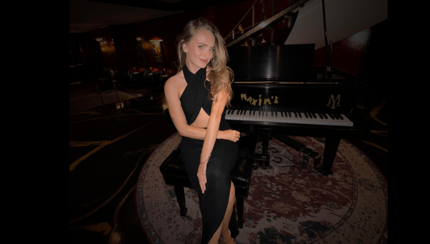Chloe Bee _ Acoustic Spot