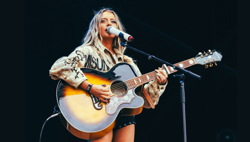 Ava Connell _ Acoustic Spot